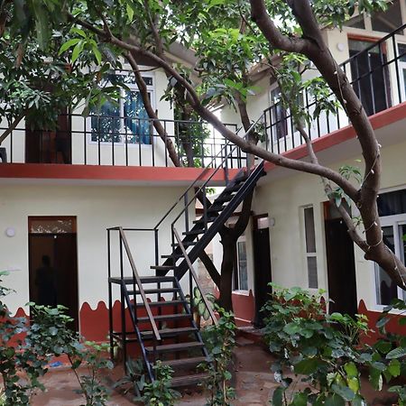 Da Mantra House Guest House Tiruvannāmalai Exterior foto