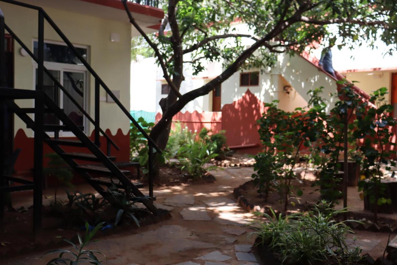 Da Mantra House Guest House Tiruvannāmalai Exterior foto